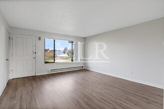 503 11th St SE in Puyallup, WA - Building Photo - Building Photo