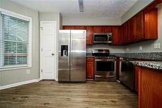 2207 Boulder Springs Dr in Ellenwood, GA - Building Photo - Building Photo