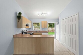 8400 Matanzas Rd in Ft. Myers, FL - Foto de edificio - Building Photo