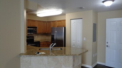 155 Galicia Way-Unit -202 in Jupiter, FL - Building Photo - Building Photo