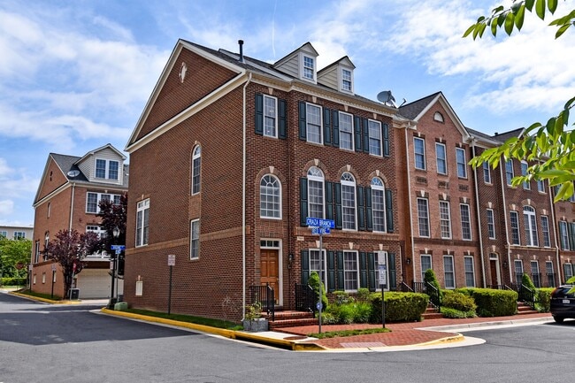 property at 7981 Vigne Ct