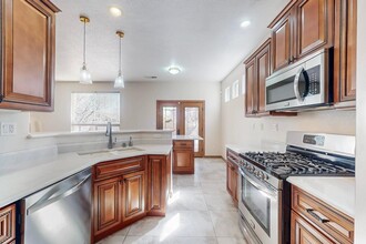 1116 Calle Corvo NE in Albuquerque, NM - Building Photo - Building Photo