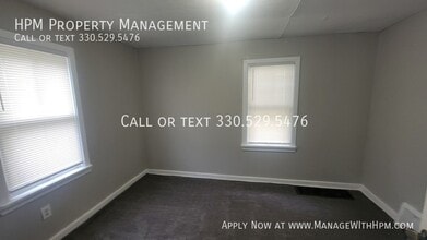 1292 Stratford St in Barberton, OH - Building Photo - Building Photo