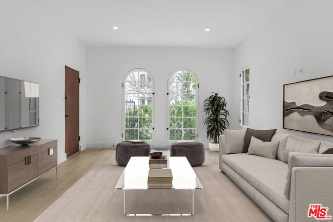 6206 Orange St in Los Angeles, CA - Building Photo - Building Photo