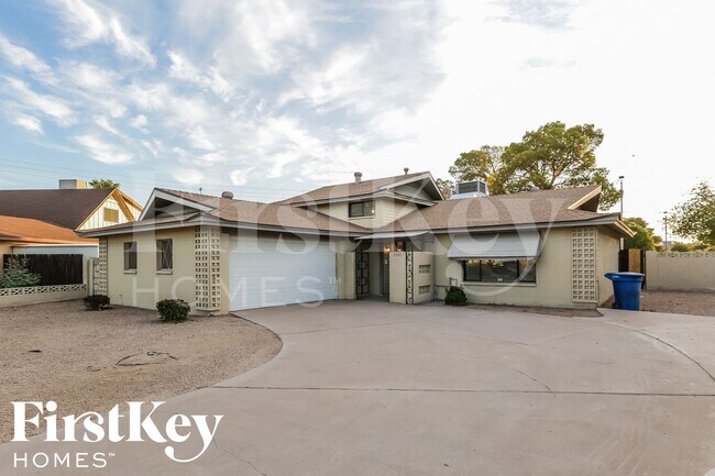 4501 S Forest Ave in Tempe, AZ - Foto de edificio - Building Photo