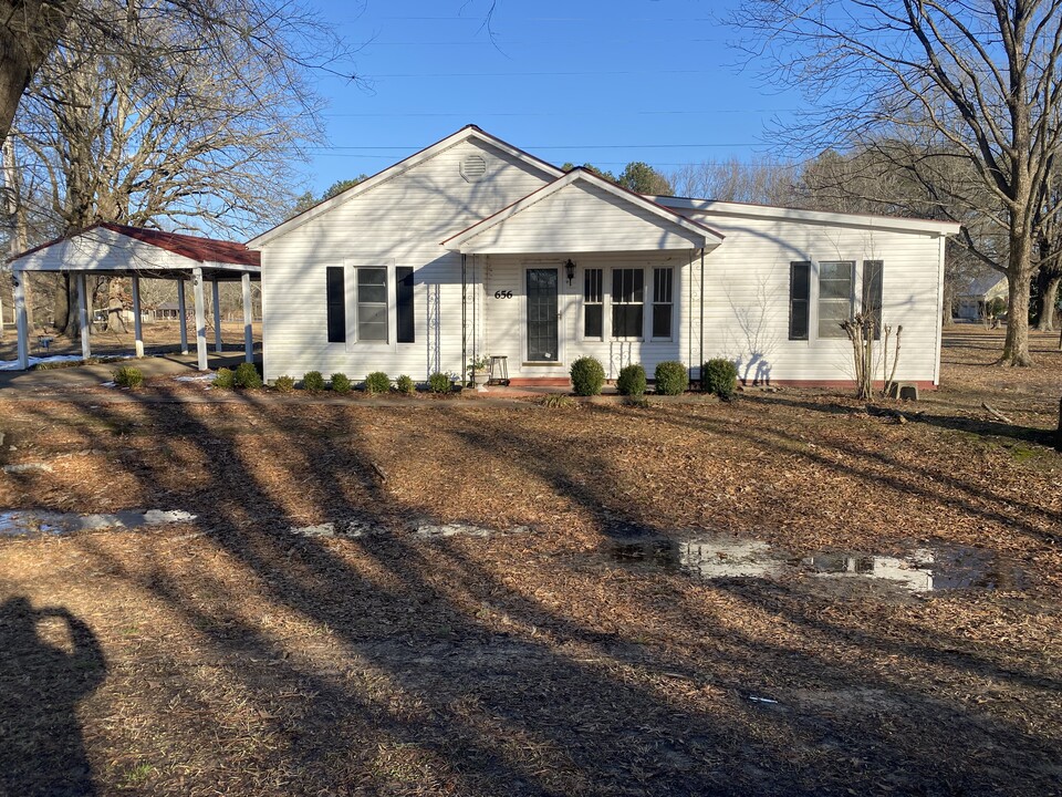 656 Road 1275 in Baldwyn, MS - Building Photo