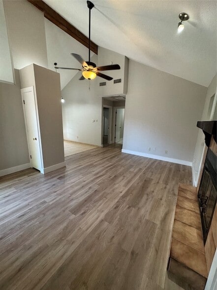 420 S Las Vegas Trail in Fort Worth, TX - Building Photo - Building Photo