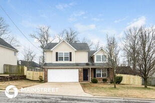 915 Lavergne Ln in La Vergne, TN - Building Photo