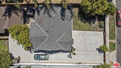 6712 Cedros Ave in Los Angeles, CA - Building Photo - Building Photo