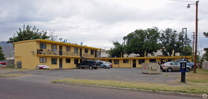 4709 Maxwell Ave in El Paso, TX - Building Photo - Building Photo