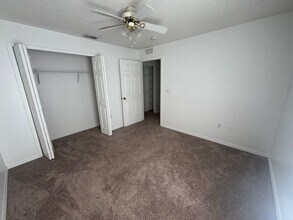 27 Flatfish Dr in Poinciana, FL - Building Photo - Building Photo