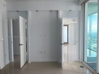 1040 Biscayne Blvd, Unit #3505 in Miami, FL - Foto de edificio - Building Photo