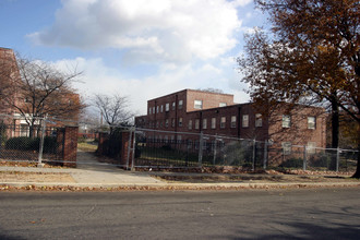 Ashford Manor in Washington, DC - Building Photo - Building Photo