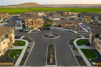 Copper Mountain in Richland, WA - Foto de edificio - Building Photo