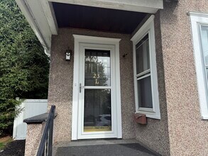 23 Linden St, Unit First Floor in Binghamton, NY - Building Photo - Building Photo