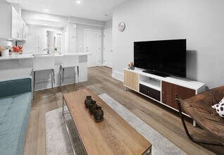 1378 Erker Cres NW in Edmonton, AB - Building Photo - Building Photo