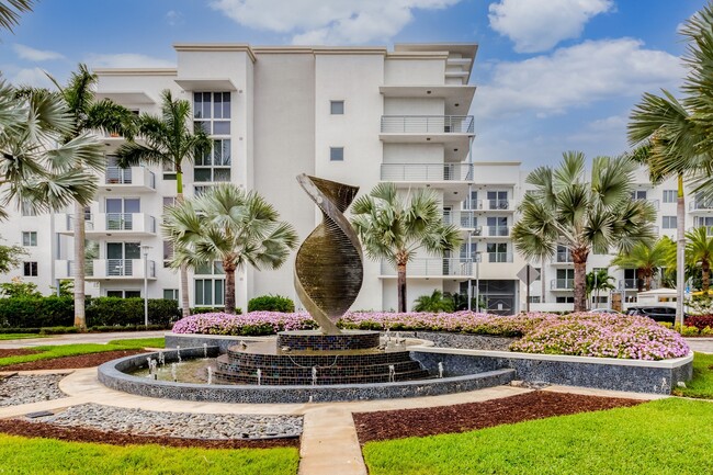 Windsor at Pembroke Gardens in Pembroke Pines, FL - Building Photo - Building Photo