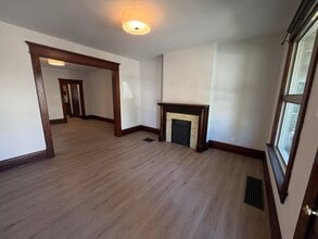 67 E Maynard Ave in Columbus, OH - Building Photo - Building Photo
