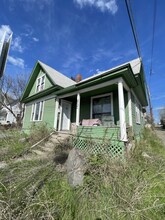 1515 N Maple St in Spokane, WA - Building Photo - Building Photo