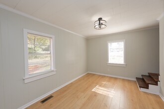 31 Reed Dr in Lagrange, GA - Building Photo - Building Photo