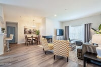 600 Grove Pky photo'