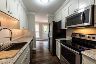 1022 S Main St in Wake Forest, NC - Building Photo - Building Photo