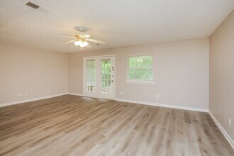 3560 Satellite Blvd in Ellenwood, GA - Building Photo - Building Photo