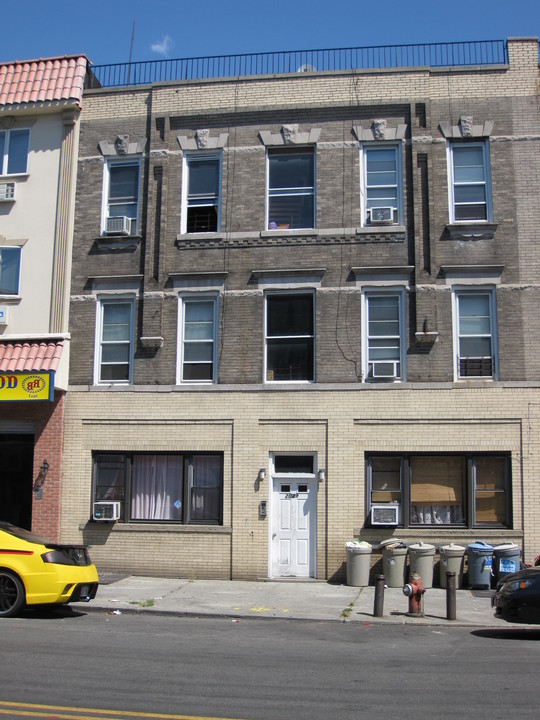 2039 Bath Ave in Brooklyn, NY - Foto de edificio