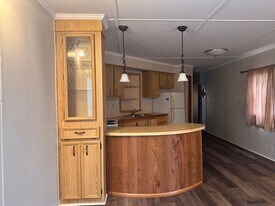 318 Goss Rd in Westlake, LA - Building Photo