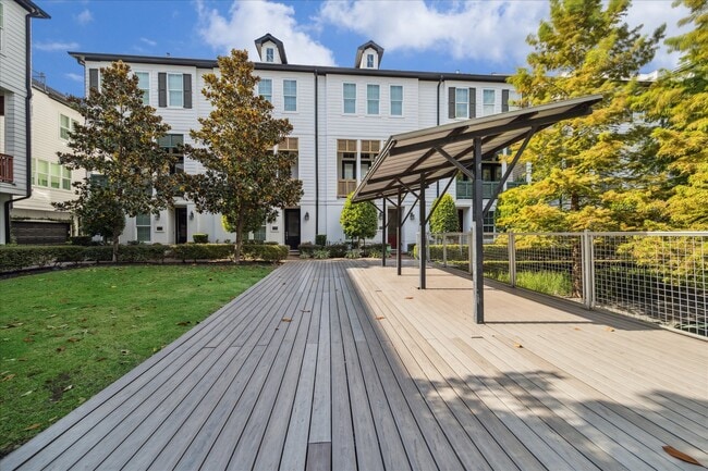 2928 Rusk St in Houston, TX - Foto de edificio - Building Photo