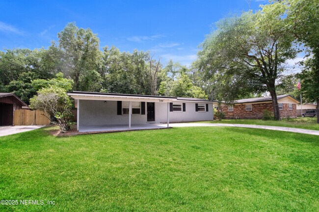 584 Clermont Ave S in Orange Park, FL - Building Photo - Building Photo