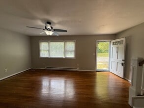 510 Holland Hill Rd, Unit A in Fairfield, CT - Building Photo - Building Photo