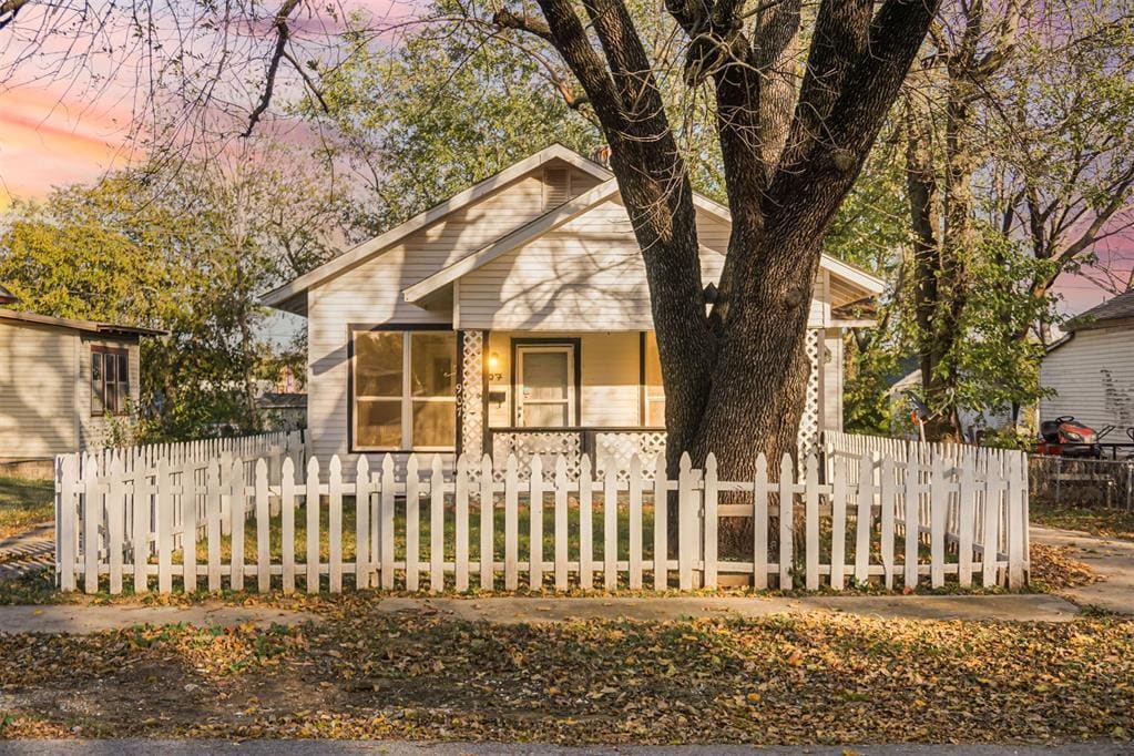 907 N McKinley Ave in Shawnee, OK - Building Photo