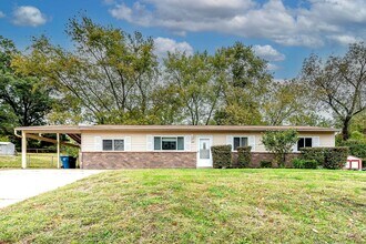 247 Ries Rd in Ballwin, MO - Building Photo - Building Photo