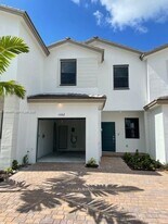 13162 SW 233rd St in Homestead, FL - Building Photo