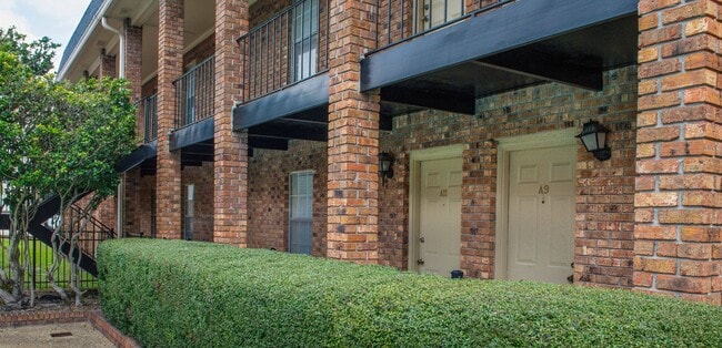 114 N 32nd Ave in Hattiesburg, MS - Building Photo - Building Photo