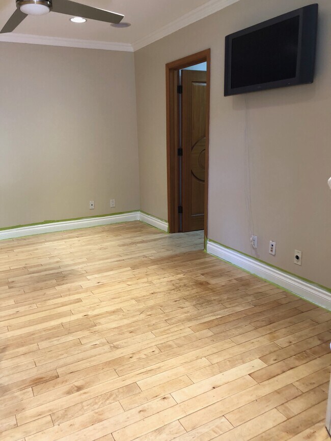 5705 Shirley Ave photo'