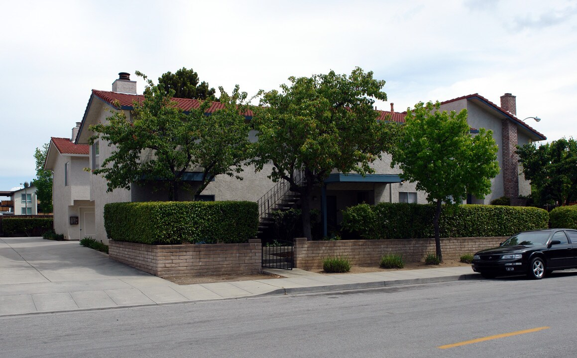 1629 Tenaka Pl in Sunnyvale, CA - Building Photo