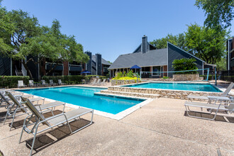 Tramor at the Arboretum in Austin, TX - Foto de edificio - Building Photo