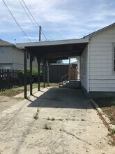 1025 Yale Ave in Wenatchee, WA - Building Photo - Building Photo