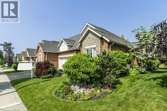 747 Garden Ct Crescent in Woodstock, ON - Building Photo - Building Photo