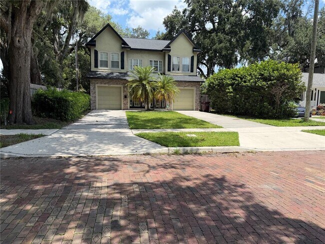 property at 1009 Elmwood St