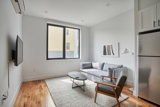 Common Gates (Furnished Rooms) in Brooklyn, NY - Building Photo - Building Photo