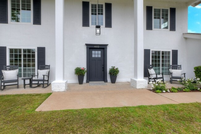 property at 402 Parkwood Ln