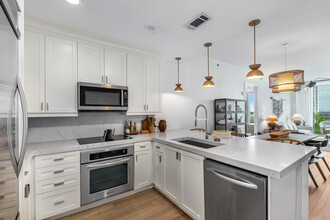 2795 Peachtree Rd in Atlanta, GA - Building Photo - Building Photo