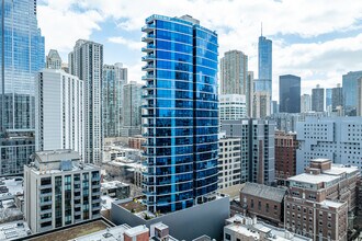Superior 110 in Chicago, IL - Building Photo - Building Photo