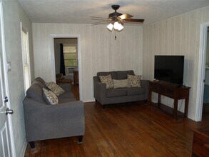 11131 Woodside Dr in Plantersville, TX - Building Photo - Building Photo