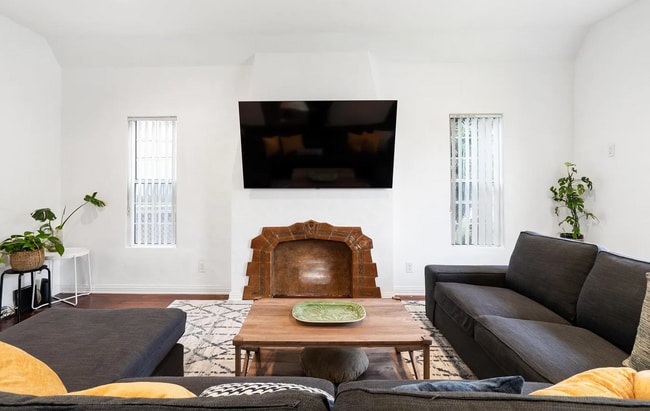 527 Chester St in Glendale, CA - Building Photo - Building Photo