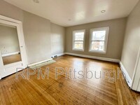 5434 Baywood St in Pittsburgh, PA - Building Photo - Building Photo