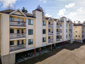 The Overlook in Federal Way, WA - Building Photo - Building Photo